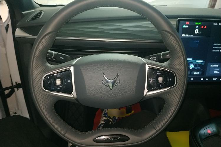Used ARCFOX Alpha T5 2025 520 PRO Steering Wheel