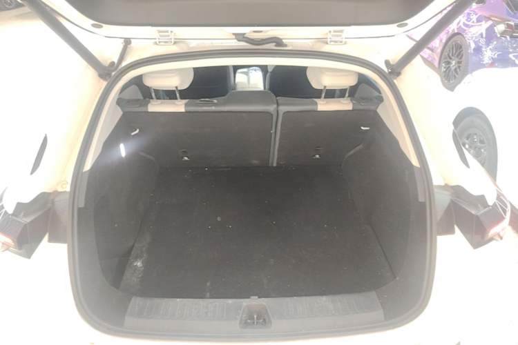 Used ARCFOX Alpha T5 2025 520 MAX Trunk