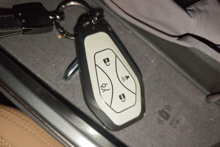 Used ARCFOX Alpha T5 2025 520 MAX Vehicle Key