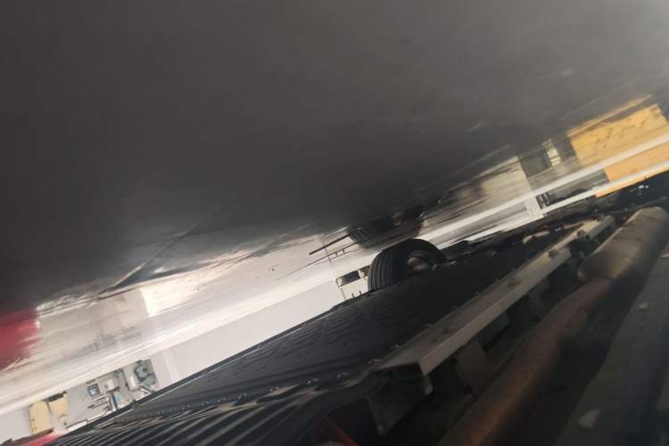 Used ARCFOX Alpha T5 2026 Model Range-Extended 1215 Yuanjing Smart Driving Version Chassis Rear Left