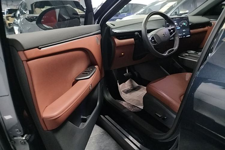 Used ARCFOX Alpha T5 2026 Model Pure Electric 660 Yuanjing Divine Driving Version Driver Seat