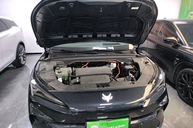 Used ARCFOX Alpha T5 2026 Model Range-Extended 1215 Yuanjing Smart Driving Version Engine Bay