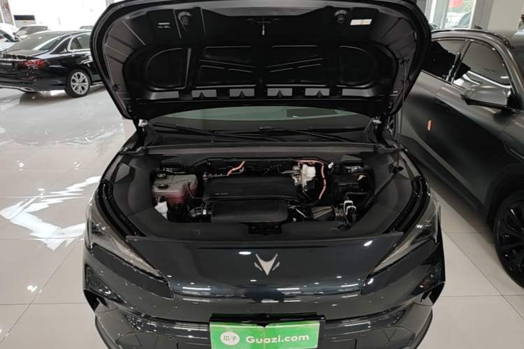 Used ARCFOX Alpha T5 2026 Model Range-Extended 1215 Yuanjing Smart Driving Version Engine Bay
