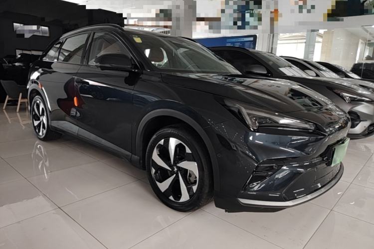 Used ARCFOX Alpha T5 2026 Model Range-Extended 1215 Yuanjing Smart Driving Version Front Right 45 Deg