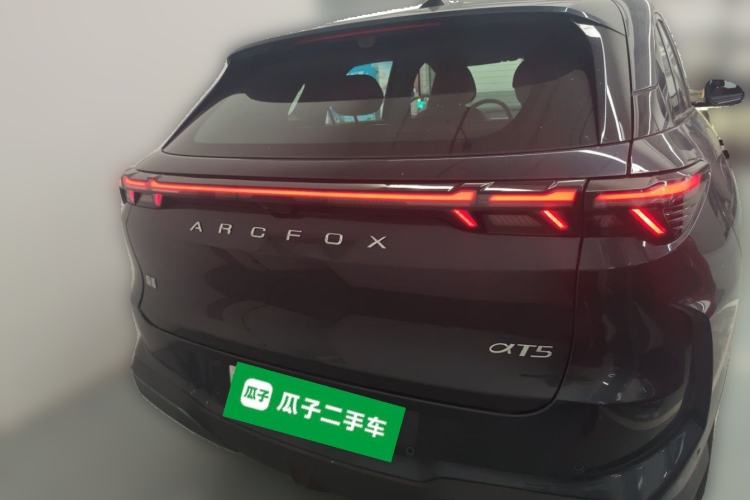 Used ARCFOX Alpha T5 2026 Model Range-Extended 1215 Yuanjing Smart Driving Version Rear