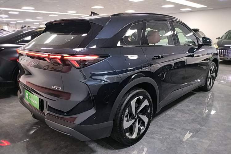Used ARCFOX Alpha T5 2026 Model Range-Extended 1215 Yuanjing Smart Driving Version Rear Right 45 Deg