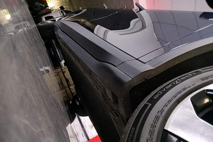 Used ARCFOX Alpha T5 2026 Model Pure Electric 660 Yuanjing Divine Driving Version Right Side Sill