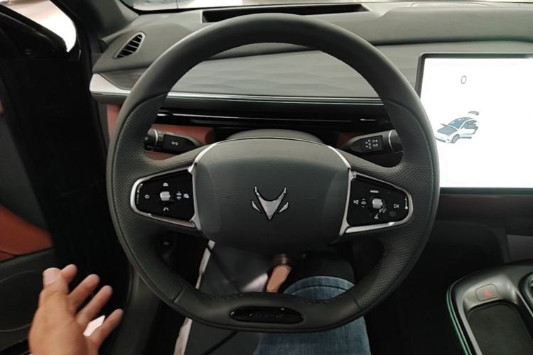 Used ARCFOX Alpha T5 2026 Model Range-Extended 1215 Yuanjing Smart Driving Version Steering Wheel