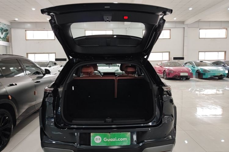 Used ARCFOX Alpha T5 2026 Model Range-Extended 1215 Yuanjing Smart Driving Version Trunk