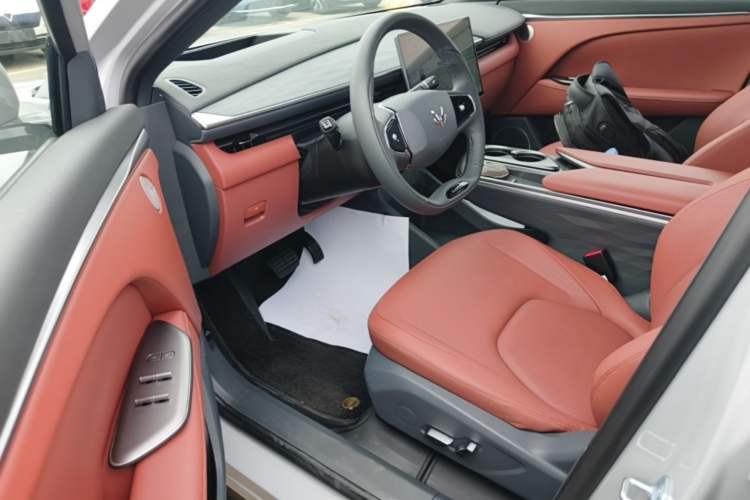 Used ARCFOX Alpha T5 2026 Model Range-Extended 1215 Yuanjing Smart Driving Version Driver Seat
