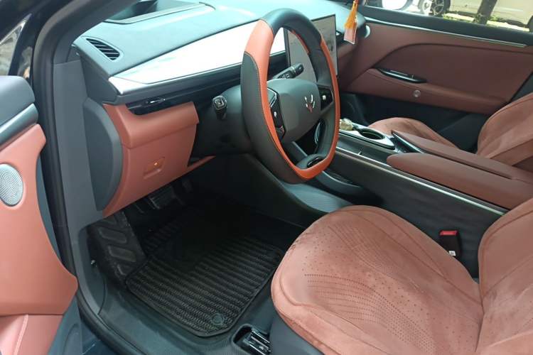 Used ARCFOX Alpha T5 2026 Model Pure Electric 560 Yuanjing Smart Driving Version Driver Seat