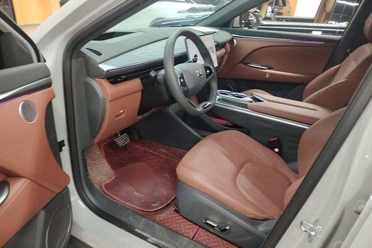 Used ARCFOX Alpha T5 2026 Model Pure Electric 705 Yuanjing Smart Driving Version Driver Seat