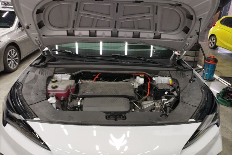 Used ARCFOX Alpha T5 2026 Model Range-Extended 1215 Yuanjing Smart Driving Version Engine Bay