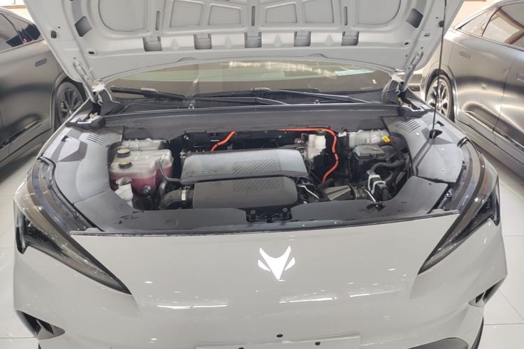 Used ARCFOX Alpha T5 2026 Model Range-Extended 1215 Yuanjing Smart Driving Version Engine Bay