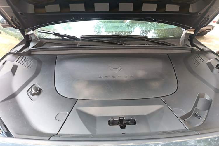 Used ARCFOX Alpha T5 2026 Model Pure Electric 560 Yuanjing Smart Driving Version Engine Bay
