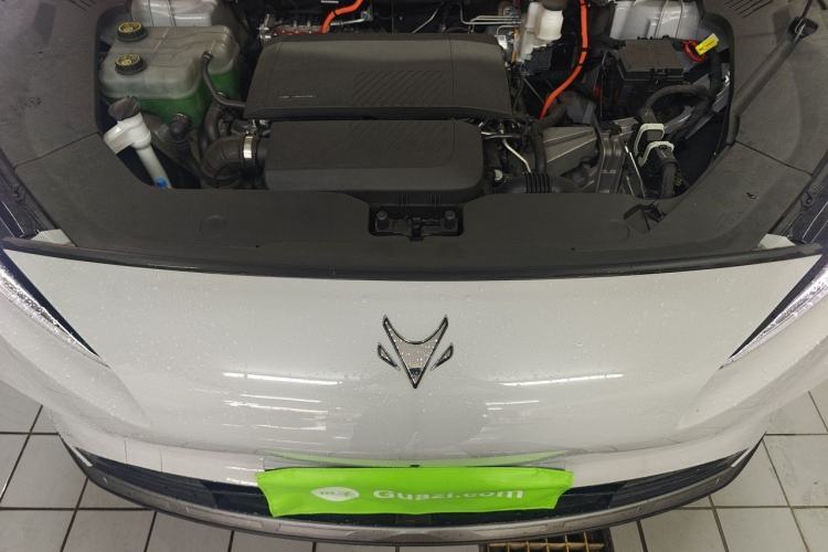 Used ARCFOX Alpha T5 2026 Model Range-Extended 1215 Yuanjing Smart Driving Version Engine Bay