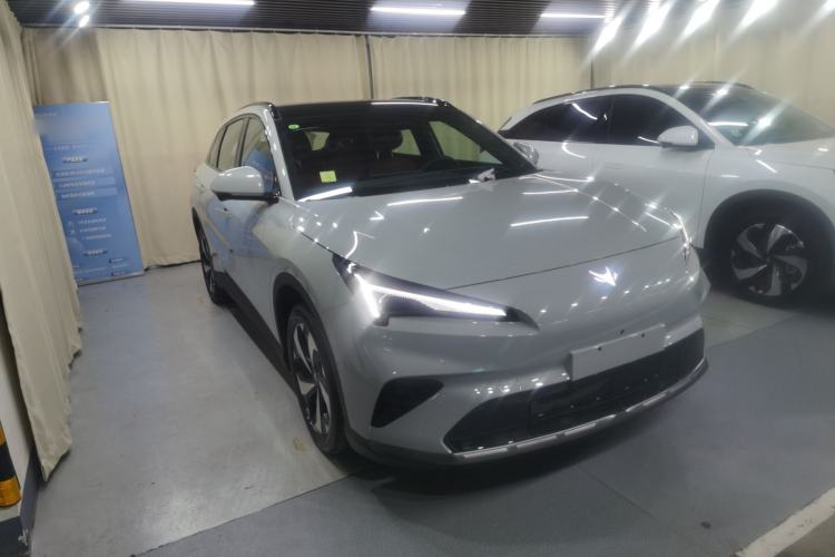 Used ARCFOX Alpha T5 2026 Model Range-Extended 1215 Yuanjing Smart Driving Version Exterior 1