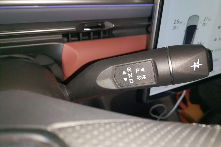 Used ARCFOX Alpha T5 2026 Model Pure Electric 560 Yuanjing Smart Driving Version Gear Lever
