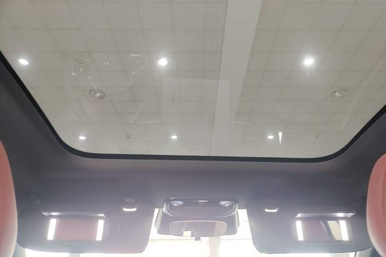 Used ARCFOX Alpha T5 2026 Model Range-Extended 1215 Yuanjing Smart Driving Version Headliner
