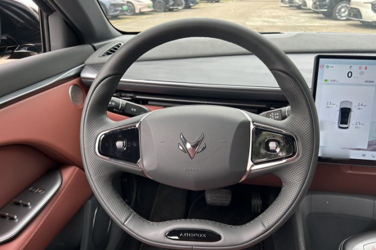 Used ARCFOX Alpha T5 2026 Model Pure Electric 660 Yuanjing Divine Driving Version Interior 4