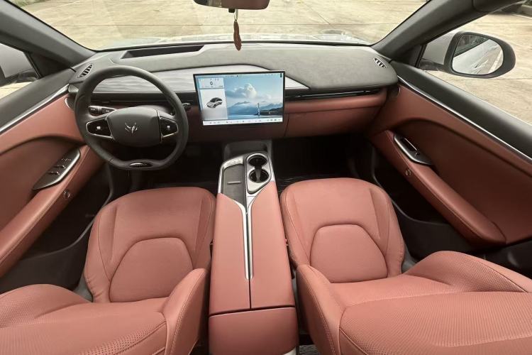 Used ARCFOX Alpha T5 2026 Model Range-Extended 1215 Yuanjing Smart Driving Version Interior 4