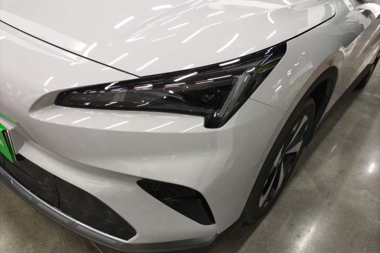 Used ARCFOX Alpha T5 2026 Model Range-Extended 1215 Yuanjing Smart Driving Version Left Front Headlight