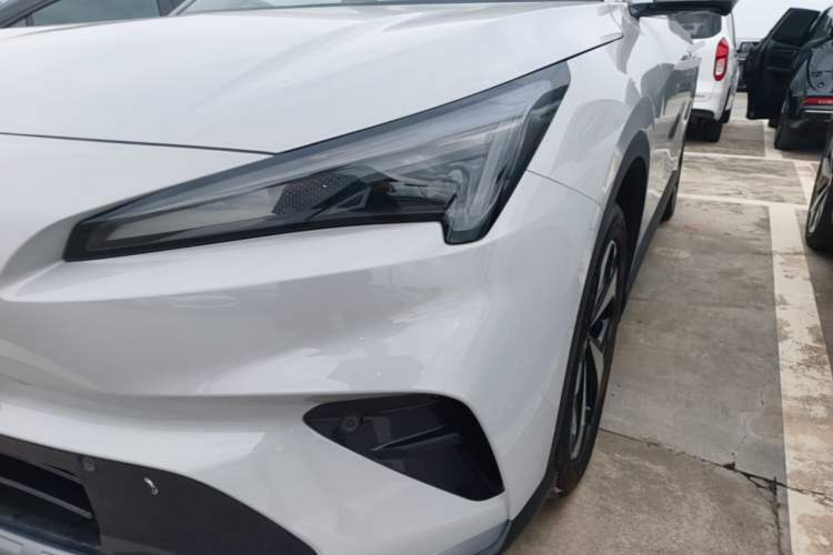 Used ARCFOX Alpha T5 2026 Model Range-Extended 1215 Yuanjing Smart Driving Version Left Front Headlight