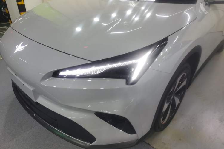 Used ARCFOX Alpha T5 2026 Model Range-Extended 1215 Yuanjing Smart Driving Version Left Front Headlight