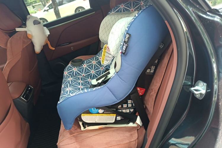 Used ARCFOX Alpha T5 2026 Model Pure Electric 560 Yuanjing Smart Driving Version Left Rear Seat
