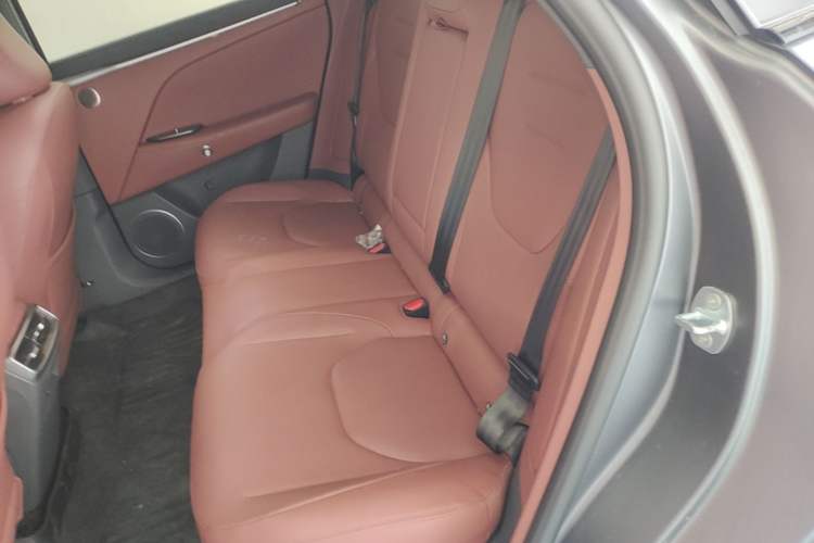 Used ARCFOX Alpha T5 2026 Model Pure Electric 560 Intelligent Enjoyment Version Left Rear Seat