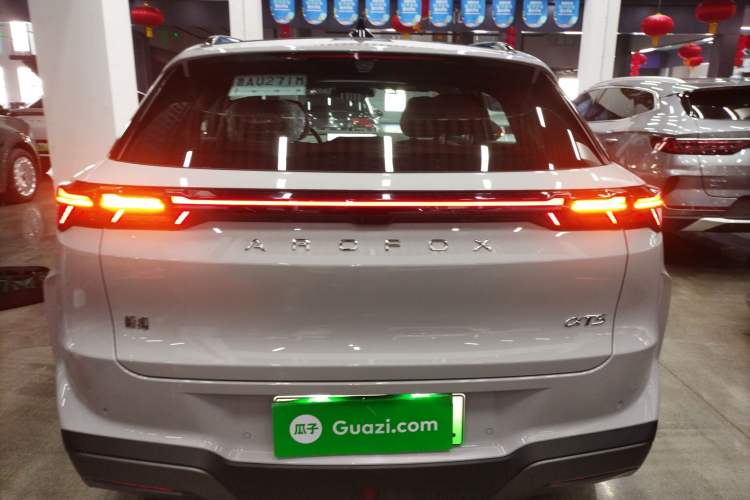 Used ARCFOX Alpha T5 2026 Model Range-Extended 1215 Yuanjing Smart Driving Version Rear