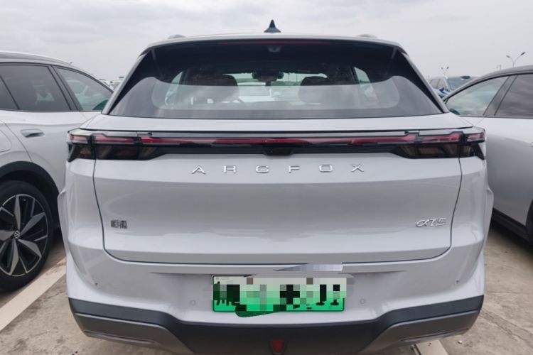 Used ARCFOX Alpha T5 2026 Model Range-Extended 1215 Yuanjing Smart Driving Version Rear