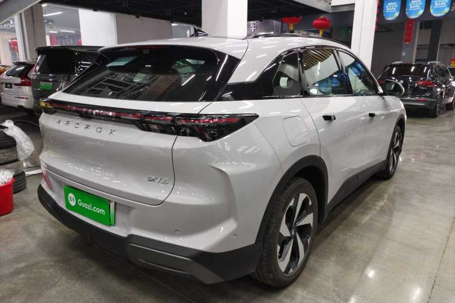 Used ARCFOX Alpha T5 2026 Model Range-Extended 1215 Yuanjing Smart Driving Version Rear Right 45 Deg