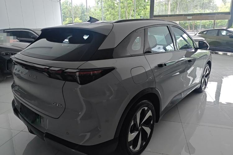 Used ARCFOX Alpha T5 2026 Model Range-Extended 1215 Yuanjing Smart Driving Version Rear Right 45 Deg