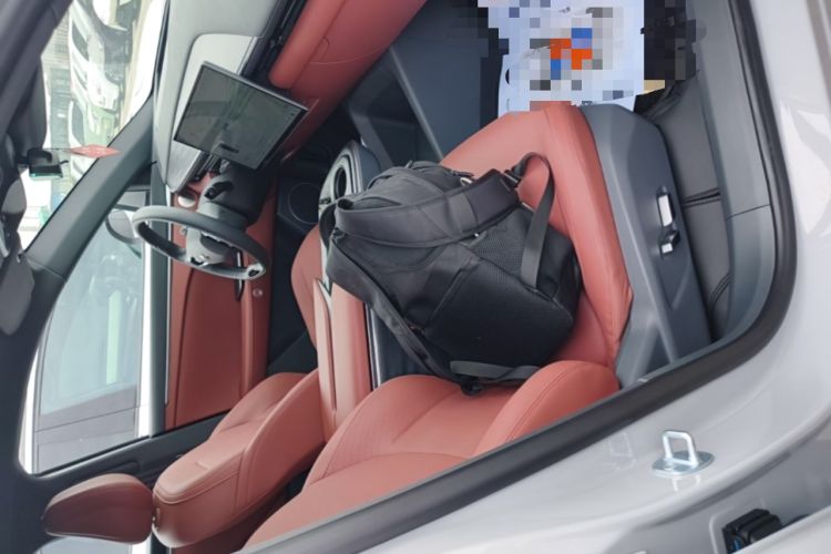 Used ARCFOX Alpha T5 2026 Model Range-Extended 1215 Yuanjing Smart Driving Version Right Front Seat