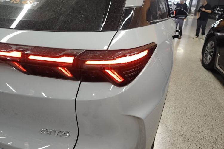 Used ARCFOX Alpha T5 2026 Model Pure Electric 705 Yuanjing Smart Driving Version Right Rear Taillight