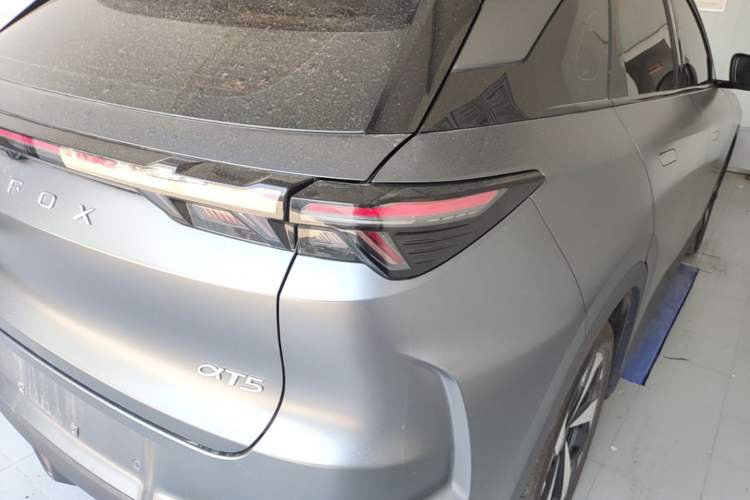 Used ARCFOX Alpha T5 2026 Model Pure Electric 560 Intelligent Enjoyment Version Right Rear Taillight