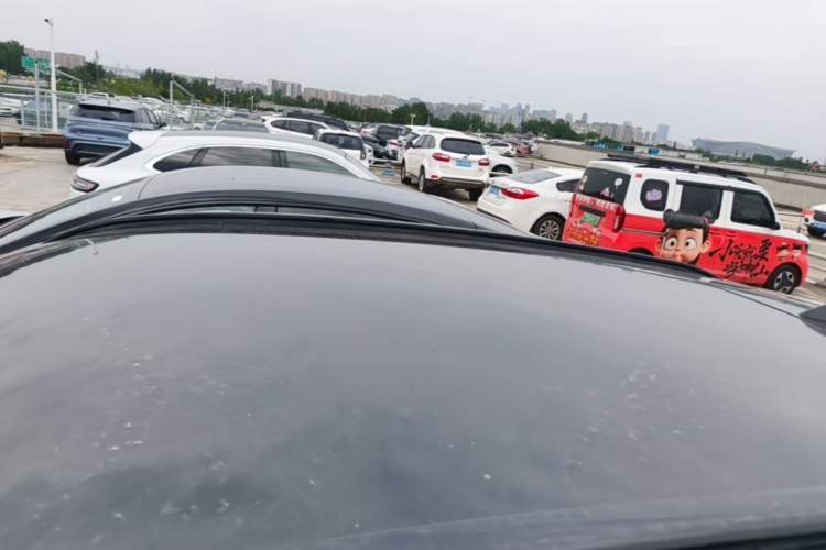 Used ARCFOX Alpha T5 2026 Model Range-Extended 1215 Yuanjing Smart Driving Version Roof