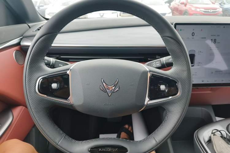 Used ARCFOX Alpha T5 2026 Model Range-Extended 1215 Yuanjing Smart Driving Version Steering Wheel