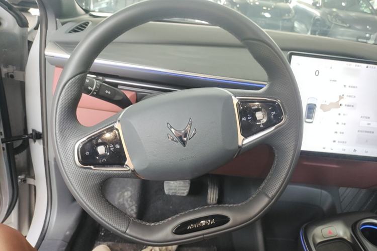 Used ARCFOX Alpha T5 2026 Model Range-Extended 1215 Yuanjing Smart Driving Version Steering Wheel