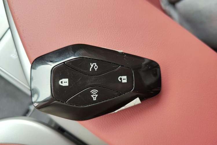 Used ARCFOX Alpha T5 2026 Model Pure Electric 560 Intelligent Enjoyment Version Vehicle Key