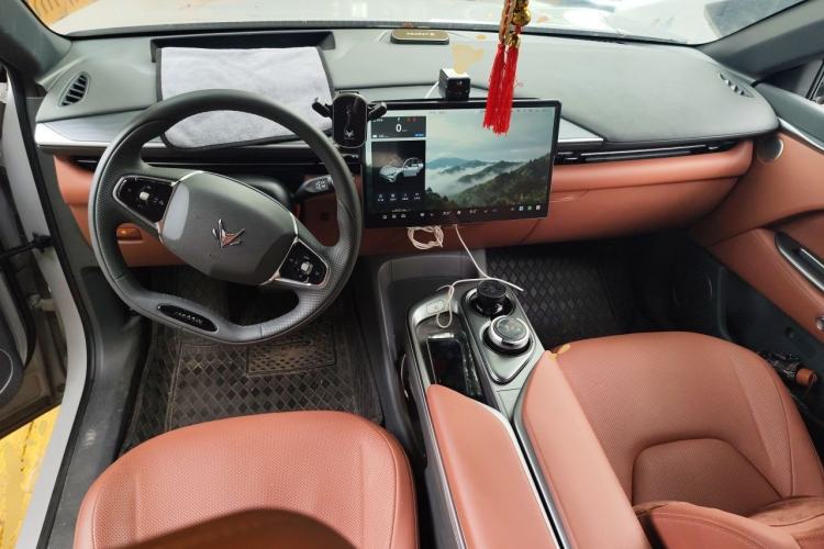 Used ARCFOX Alpha T5 2026 Model Pure Electric 560 Intelligent Enjoyment Version Center Console