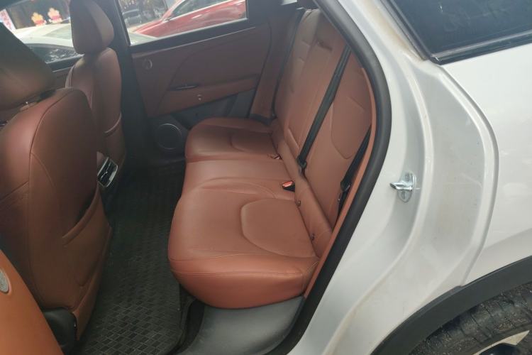 Used ARCFOX Alpha T5 2026 Model Pure Electric 560 Intelligent Enjoyment Version Left Rear Seat