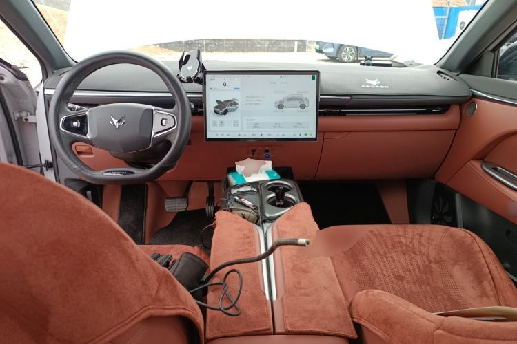 Used ARCFOX Alpha T5 2026 Model Pure Electric 560 Intelligent Enjoyment Version Center Console