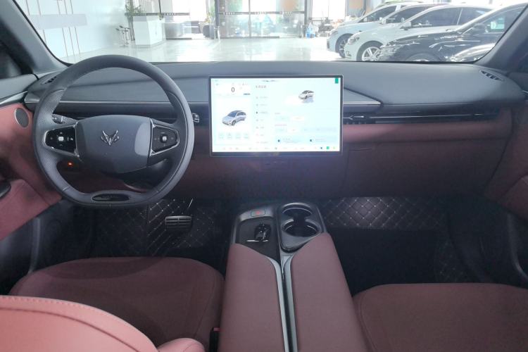 Used ARCFOX Alpha T5 2026 Model Range-Extended 1215 Yuanjing Smart Driving Version Center Console