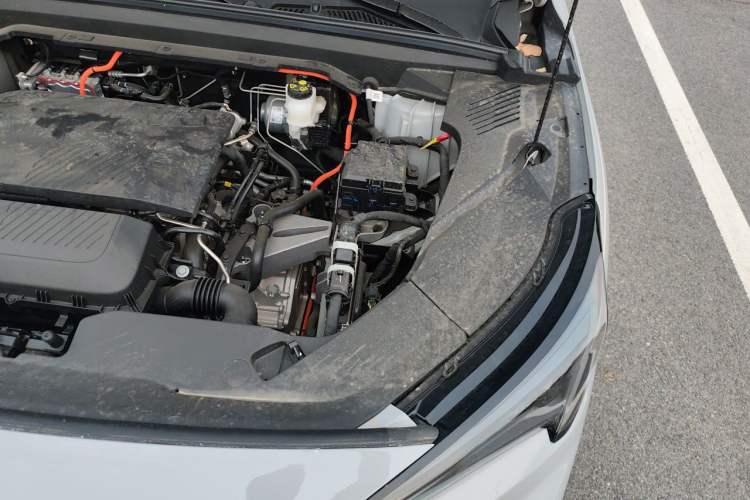 Used ARCFOX Alpha T5 2026 Model Range-Extended 1215 Intelligent Enjoyment Version Engine Bay Left