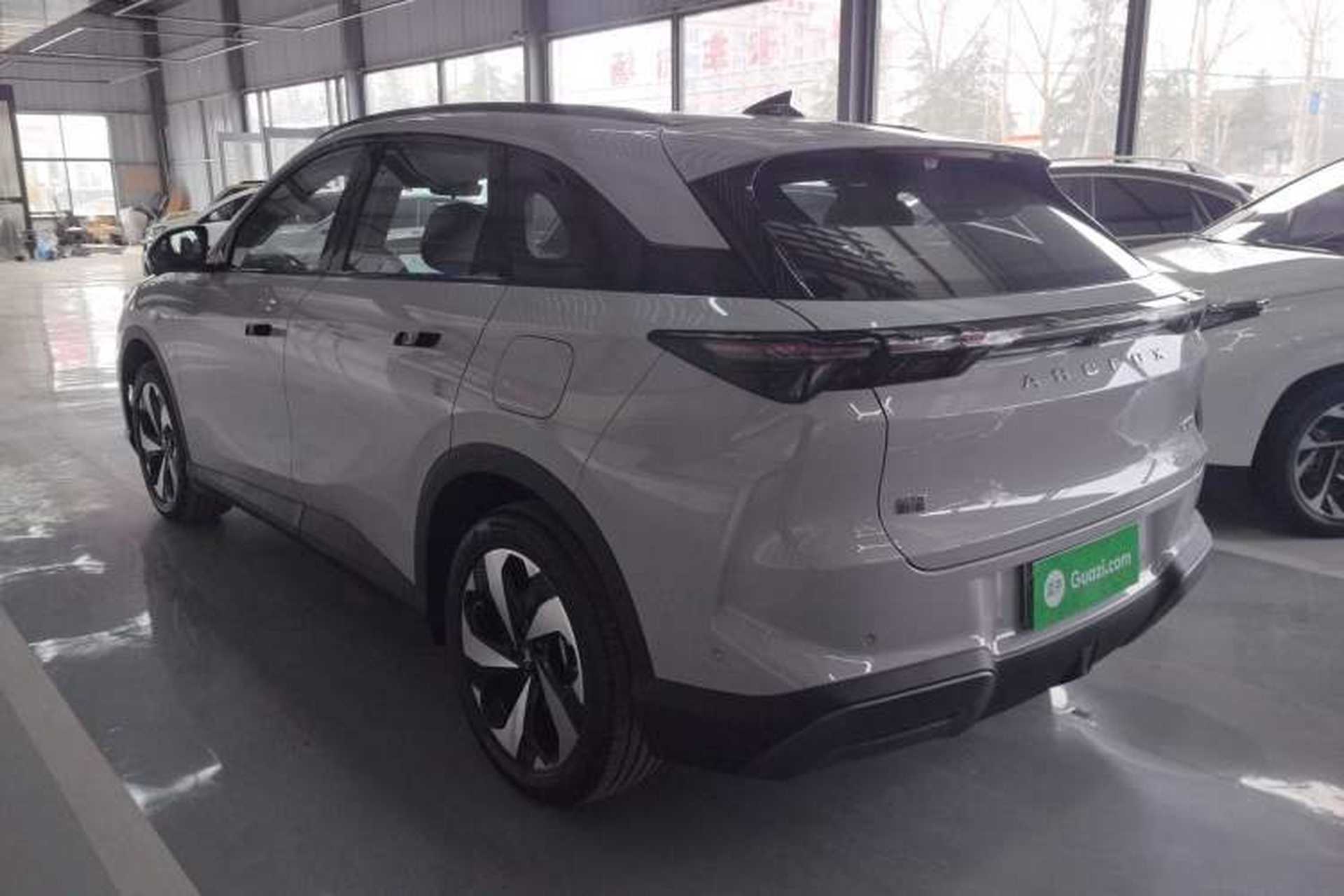 Used ARCFOX Alpha T5 2026 Model Range-Extended 1215 Yuanjing Smart Driving Version Exterior 2