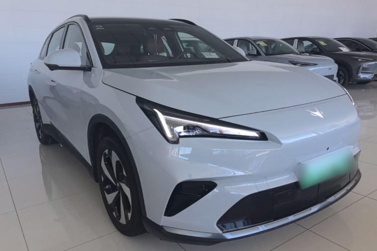 Used ARCFOX Alpha T5 2026 Model Range-Extended 1215 Yuanjing Smart Driving Version Front Right 45 Deg