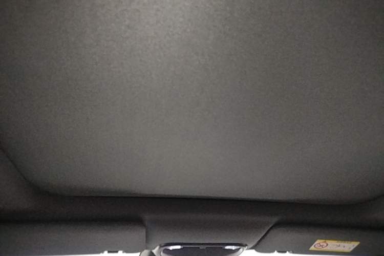 Used ARCFOX Alpha T5 2026 Model Range-Extended 1215 Yuanjing Smart Driving Version Headliner