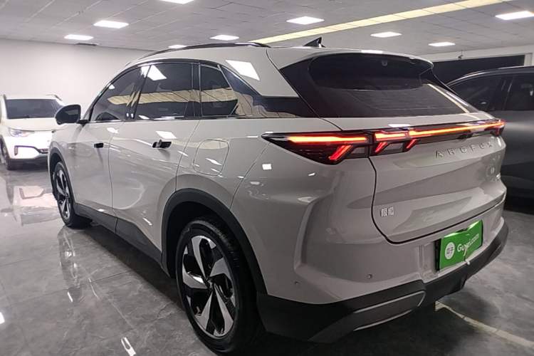 Used ARCFOX Alpha T5 2026 Model Range-Extended 1215 Yuanjing Smart Driving Version Rear Left 45 Deg